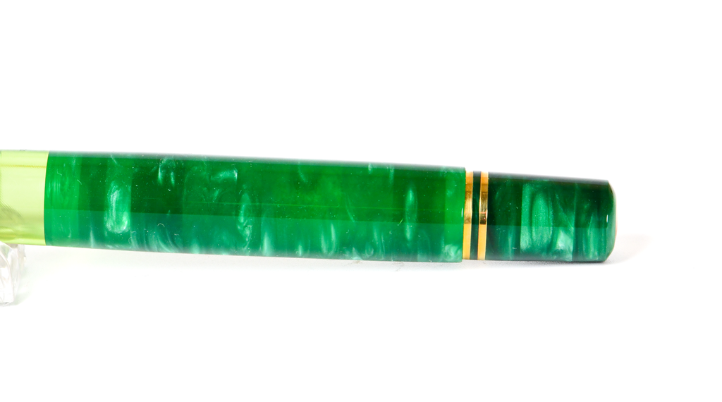 Green Defusion Bonded Acrylic Pelikan M800